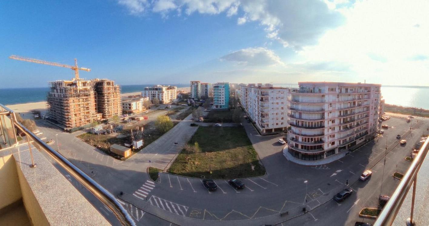 Seaview Cancun Apartments Summerland Mamaia Exterior photo
