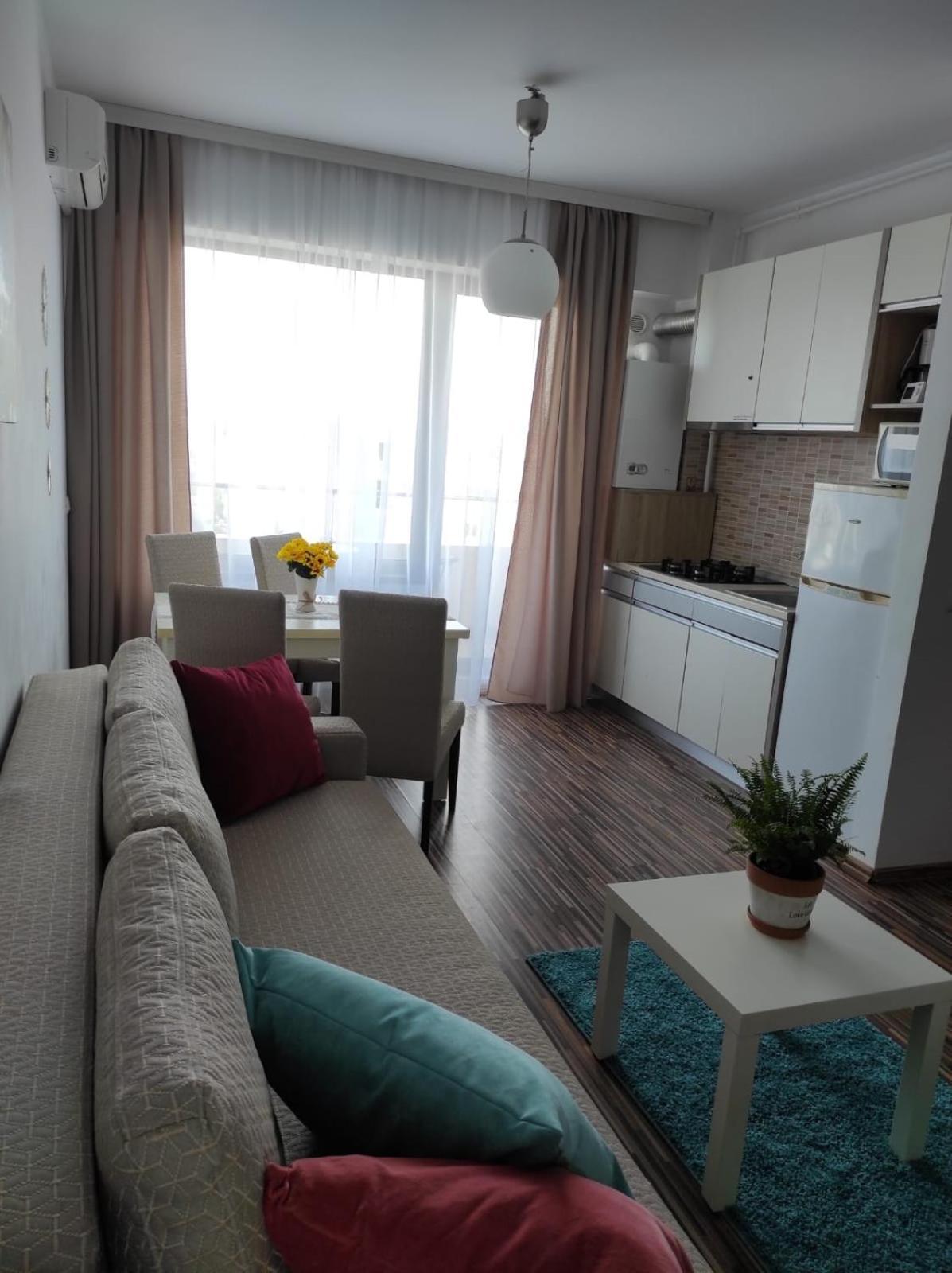 Seaview Cancun Apartments Summerland Mamaia Exterior photo